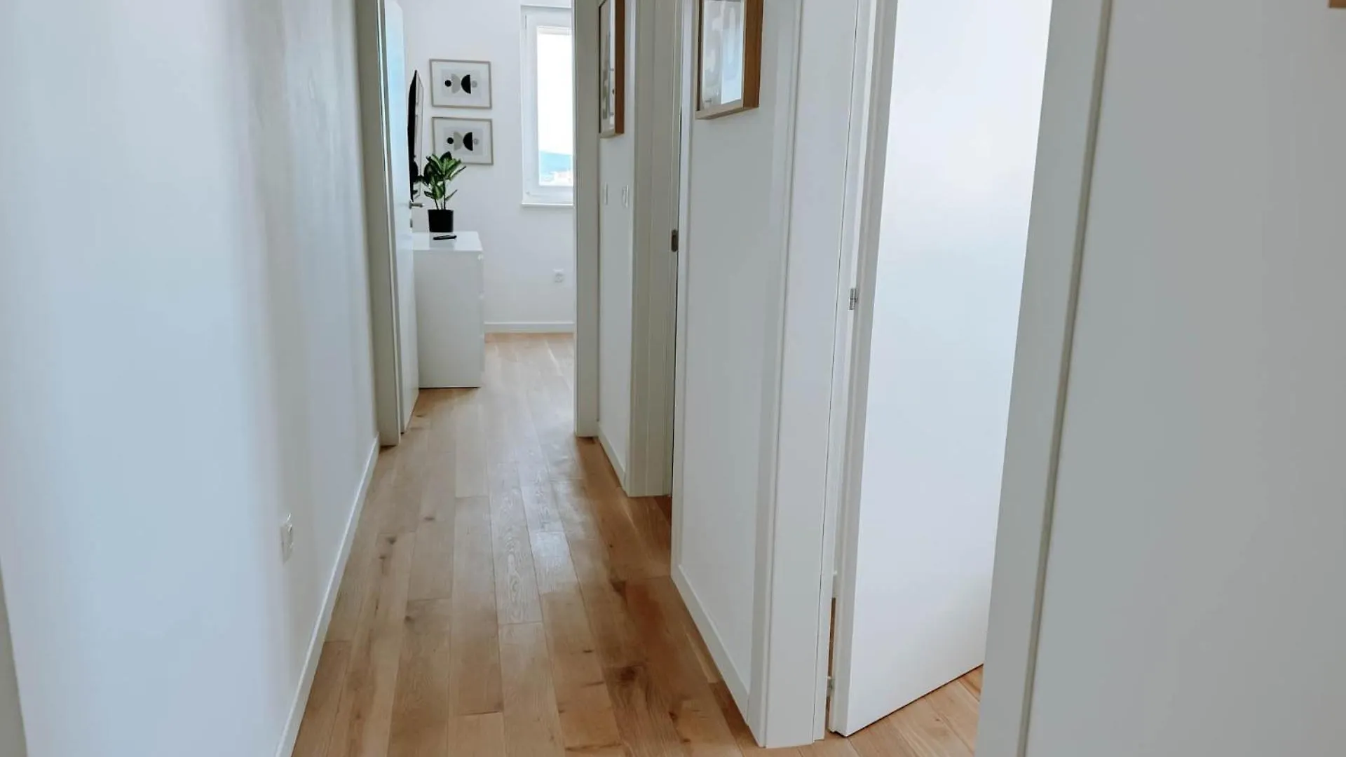 3 Bedroom Apartment La Casa Marcina Zadar